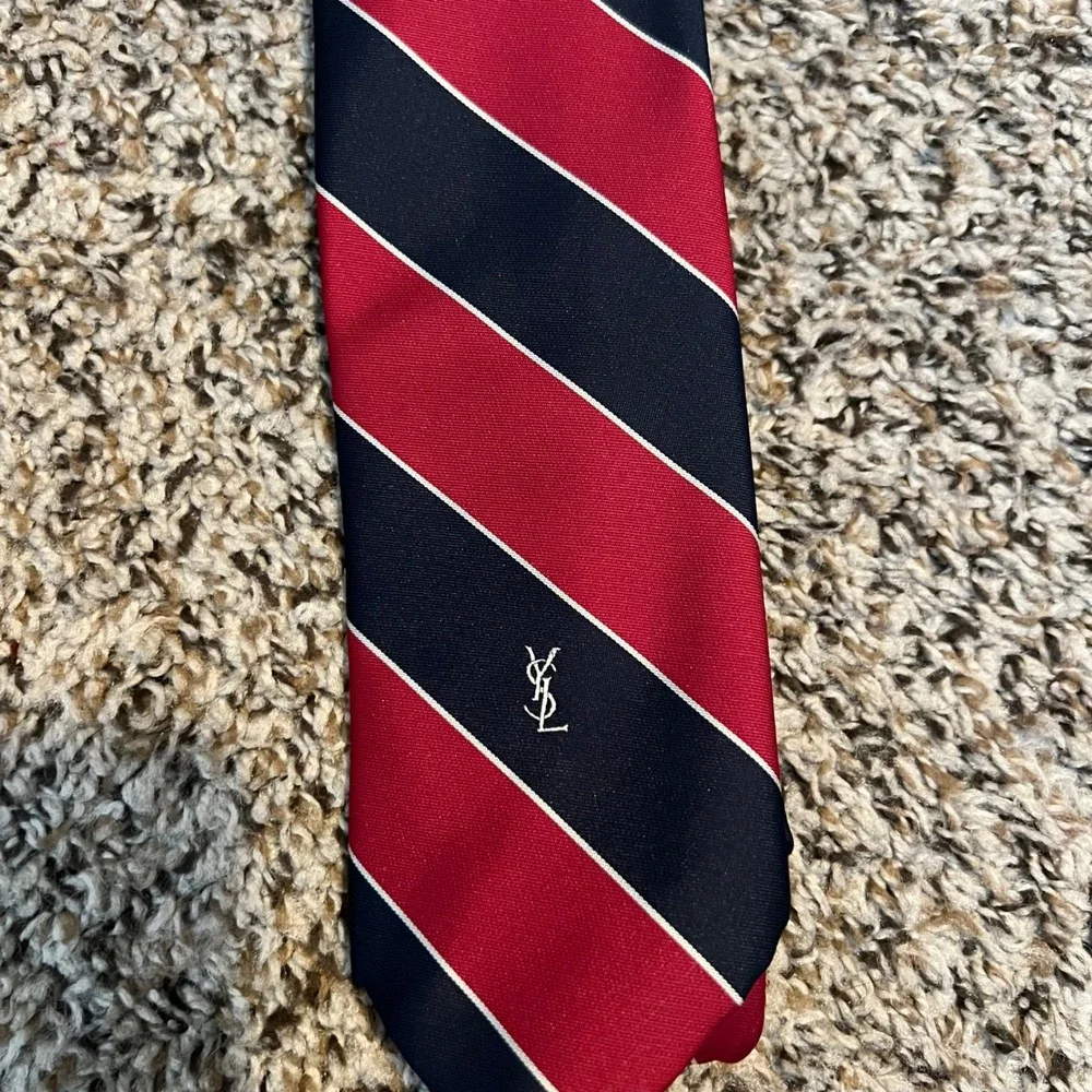Yves Saint Laurent Mens Red Navy Striped Silk Blend YSL Monogram Necktie